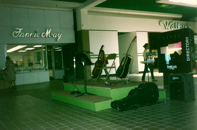 Duck Creek Mall concerts